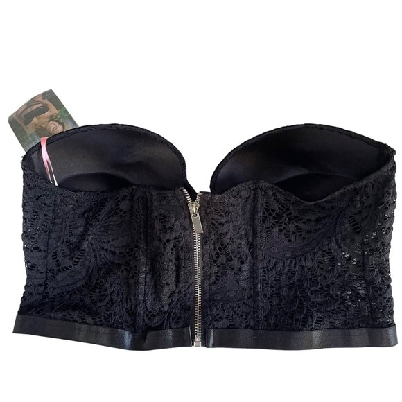 Chic Black Lace Strapless Bra - Picture 2 of 6